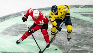 Semifinalisti MS sú kompletní. Domáci Švajčiari porazili Švédov