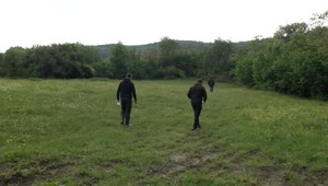 Kontrolóri mali v teréne preveriť sporné prideľovanie agrodotácií, novinári im pri tom prekážali