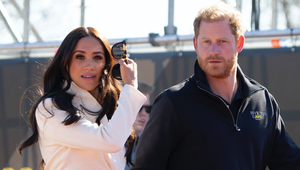 Meghan a princ Harry v Epsteinových zoznamoch! Kráľovská rodina je mimoriadne znepokojená!