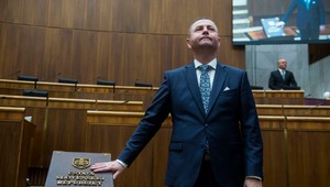 NR SR: Poslanci ukončili deň, za Smer vystúpil poslanec Kéry