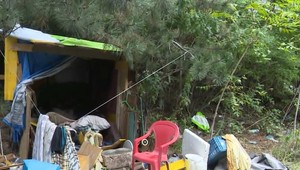 Pod Prístavným mostom našli mŕtvu 52-ročnú ženu. Ležala tam asi deň