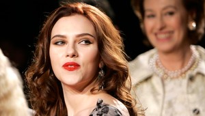 Scarlett Johansson musí prejsť omladzovacou kúrou