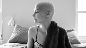 Porotcovia Talentu ju posunuli do finále, no pre rakovinu musela odstúpiť: Krásna speváčka prehrala svoj boj s chorobou