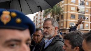 Španielsky kráľ čelí hnevu obyvateľov po tragických záplavách vo Valencii