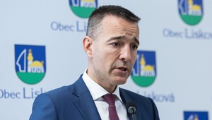KDH chce odvolať ministra Druckera. Za dôvod označuje zlyhanie systému ePrihlášok