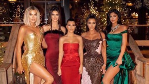 Najhoršie photoshop chyby Kardashianiek 2019: Všimli ste si ich aj vy?