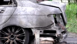 Podpaľač áut chcel vyriešiť konflikt, no plán mu zmarila banalita