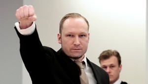 Anders Breivik, ktorý v roku 2011 zabil 77 ľudí, podal žiadosť o podmienečné prepustenie
