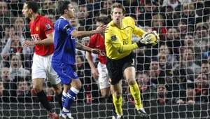 Van der Sar po sezóne končí, chce sa venovať rodine