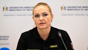 Policajná prezidentka Jana Maškarová odpadla na tlačovej konferencii