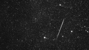 Čaká nás čarovné vesmírne divadlo. Na oblohe budeme môcť sledovať desiatky padajúcich hviezd