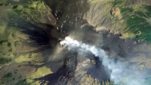 Etna ešte nepovedala posledné slovo. Lávu vidieť aj z vesmíru
