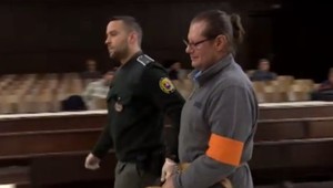 Falošný lekár a sestra z kauzy Iris opäť pred súdom. Z výpovedí bývalých zamestnancov behá mráz po chrbte