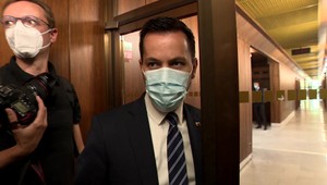 Po odchode Kolíkovcov od Remišovcov Juraj Šeliga strčil hlavu do piesku. Dnes sa objavil