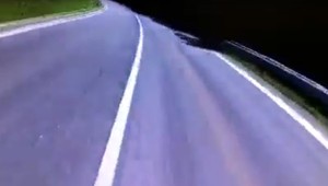 Motorkár nezvládol rýchlu jazdu. Zasahovať musela letecká záchranná služba