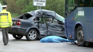 Súrodenci vrazili do autobusu, Barbora (†24) bola na mieste mŕtva
