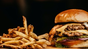 5 temných tajomstiev z reštaurácií rýchleho občerstvenia priamo od zamestnancov