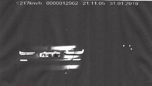 FOTO: Za jazdu ako na pretekoch dostal pokutu 800 eur. Tipnite si, koľko išiel