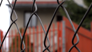 V Giraltovciach vyšetrujú záhadnú smrť manželského páru. Telá našiel zdravotný asistent