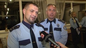 Policajti-hrdinovia! Takto zachraňovali ľudské životy...