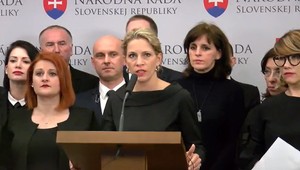 SaS stiahla všetky návrhy zákonov. Predčasné voľby sú na prvom mieste