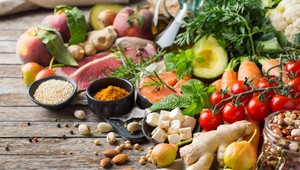 Prieskum Danone: Až polovica Slovákov konzumuje mäso takmer každý deň. Zaťažuje to zdravie aj planétu