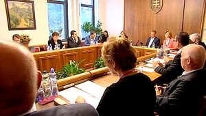 Zdravotnícky výbor pokračuje, skontrolujú tri nemocnice