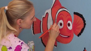 FOTO: Detská lekárka sa po službe v nemocnici mení na maliarku. Pacientom na stenách vytvára takéto obrazy