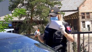 Za príbuznými i na nákupy. Ľudia využili 24-hodinovú návštevu Maďarska