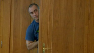 Súd s policajtom obžalovaným z napadnutia vodičky nebude. Sudkyňa nemá spis