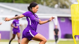 Lekári nad ňou krútia hlavou. Aktívne trénuje v šiestom mesiaci