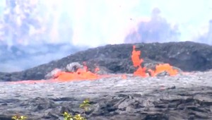 Sopka Kilauea je nevyspytateľná. Šíria sa z nej jedovaté plyny a popol