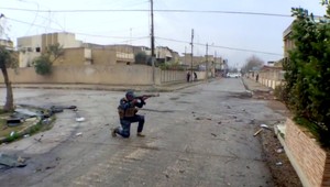 Exkluzívne zábery priamo z miesta tvrdých bojov. Takto vyzerá vojna