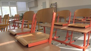 Keď škola volá, mobil nevolá: Od januára čaká žiakov prísny zákaz používania telefónov