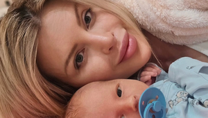 Lela Ceterová prežíva strach o syna: Jej mesačný Arnie sa dusil a skončil v nemocnici