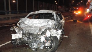 Tragická nehoda za tunelom Horelica v smere do Čadce. Vodič uhorel v aute