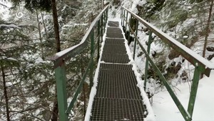 Slovenský raj v zime je zradný. Záchranári varujú pred ľadom v roklinách