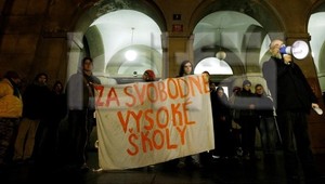 Českí študenti štrajkujú. Nepáčia sa im reformy