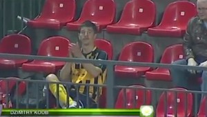 Brilantná oslava gólu! Jeho autor tlieskal na tribúne sám sebe!