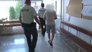 Dcére sa vyhrážal smrťou pred policajtmi, teraz mu hrozí väzenie