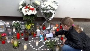 Smrť učiteľa z Vrútok sa dotkla aj desaťročnej Ester. Na pietne miesto mu priniesla dojímavý list