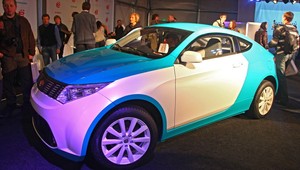 Ruský hybrid láme rekordy. Šoféroval ho zatiaľ iba Putin