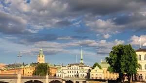 Švédi dovolili neonacistom kandidovať vo voľbách