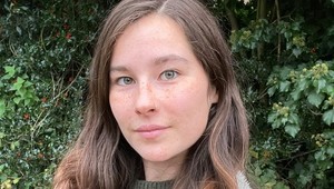 Táto žena prestala používať šampón: Neskutočné, ako po roku vyzerajú jej vlasy