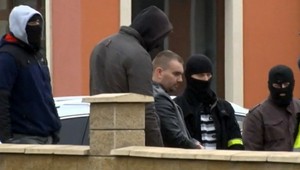 Policajti z NAKA zabránili megaobchodu s falošnými eurami za takmer 60 tisíc