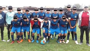 Tragická cesta na futbalový turnaj. Na mieste zomrelo 6 chlapcov