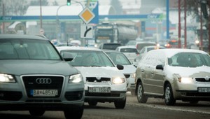 Bratislavská klasika: Trochu snehu a opäť veľké problémy