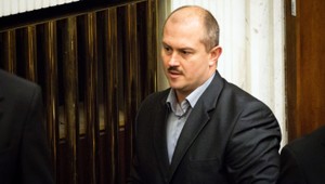 Súd zamietol obžalobu Kotlebu pre sporné šeky v hodnote 1488 eur