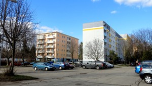 Bezdomovci prespávali v aute bez povolenia. Majiteľa upozornil sused