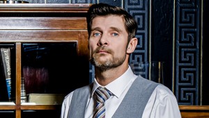 Tichý muž, ktorý pozná všetky tajomstvá: Milo Kráľ môže v seriáli Osud zamiešať karty!